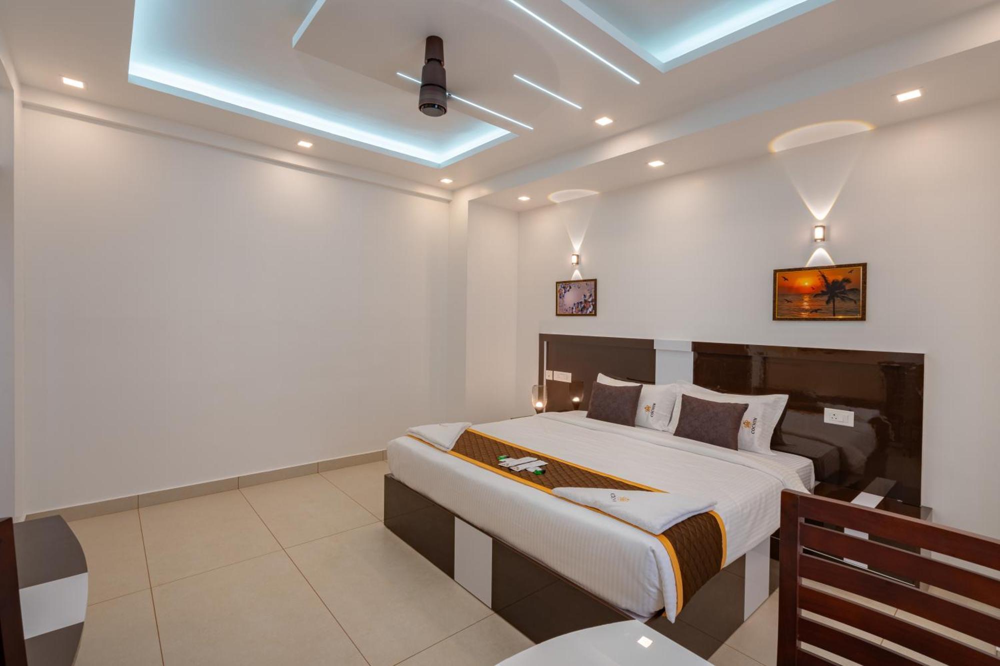 Cochin Airport Hotel Kochi Exterior foto