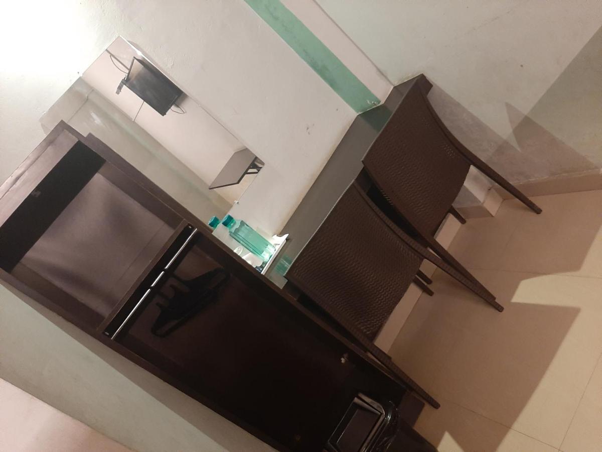 Cochin Airport Hotel Kochi Exterior foto